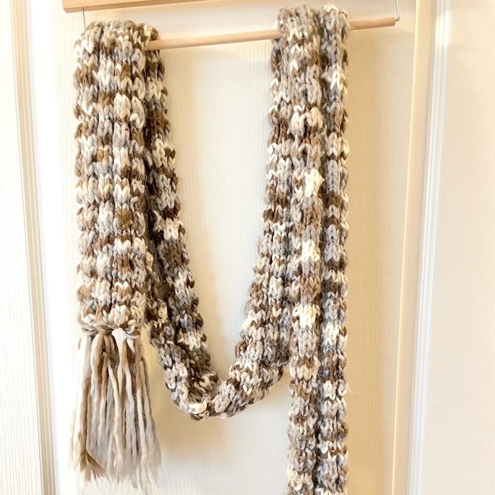 Old Navy knitted scarf